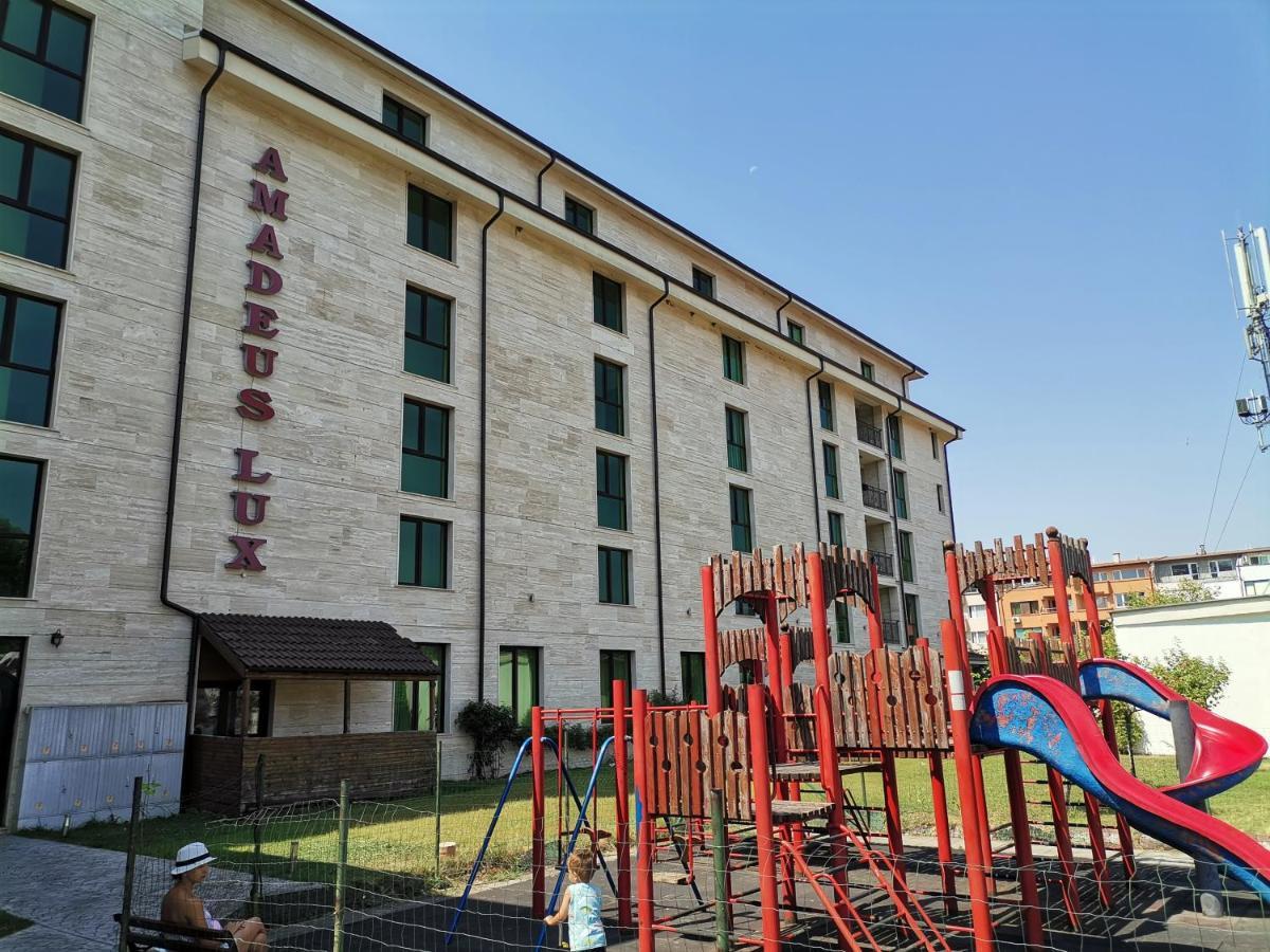 Pool Apartment Amadeus Lux サニービーチ エクステリア 写真