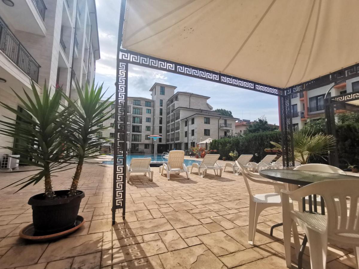 Pool Apartment Amadeus Lux サニービーチ エクステリア 写真