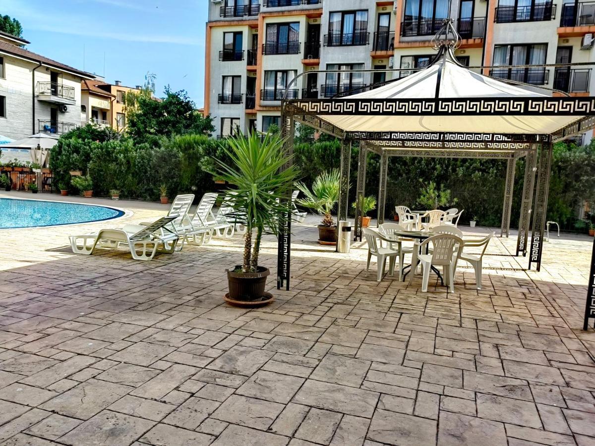 Pool Apartment Amadeus Lux サニービーチ エクステリア 写真